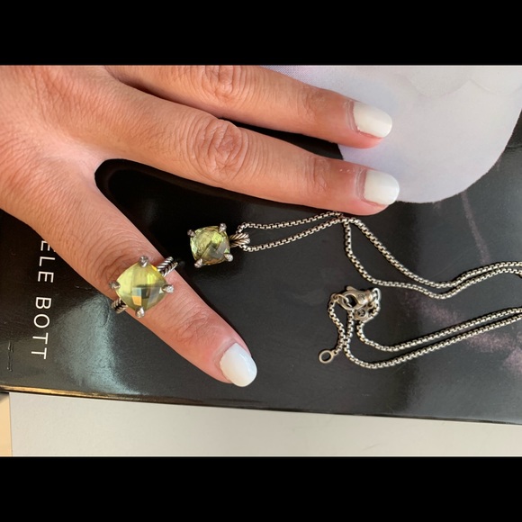 Ring and necklace - Picture 3 of 3